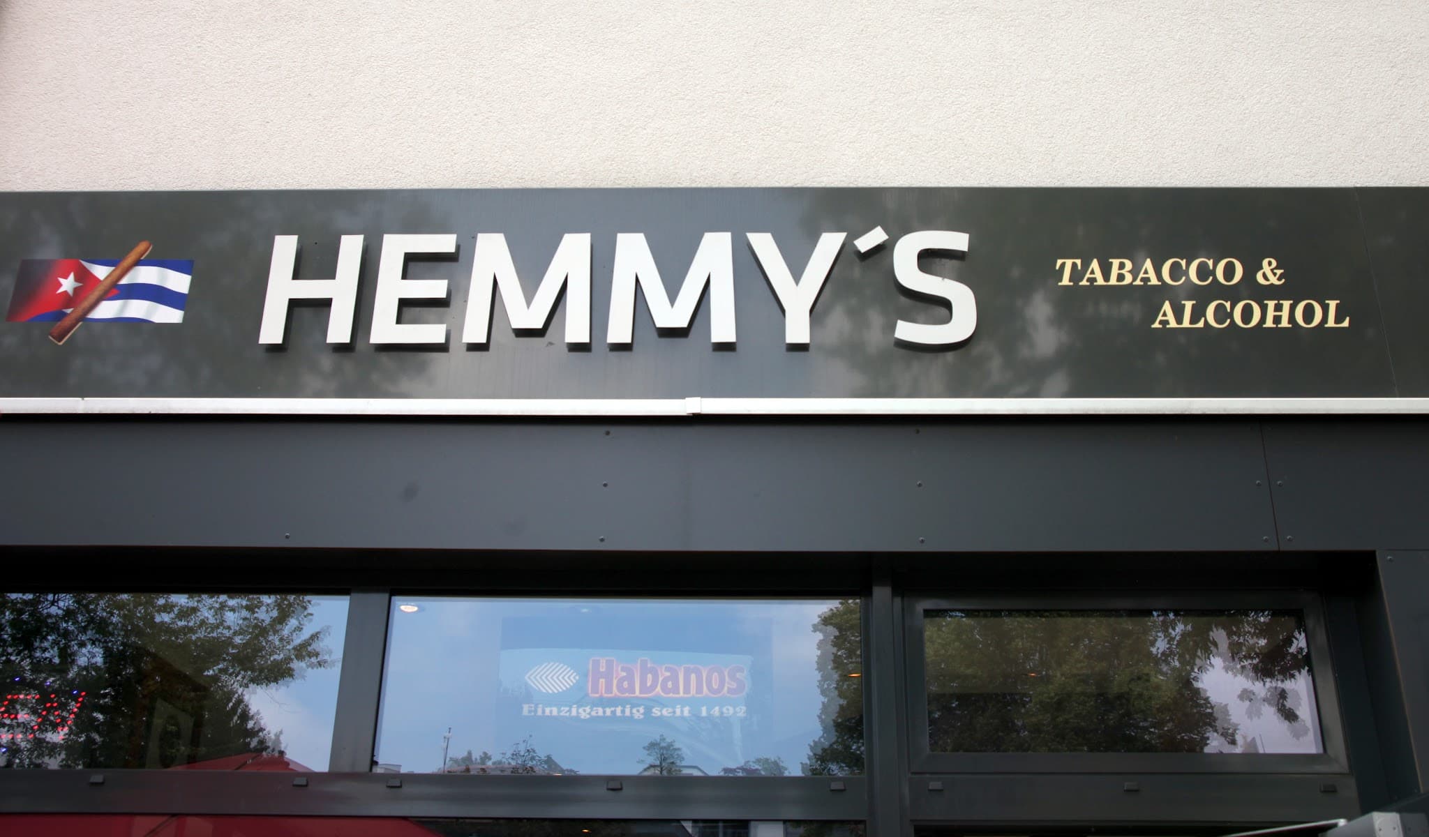 Fassade von Hemmy's Tabacco & Alcohol